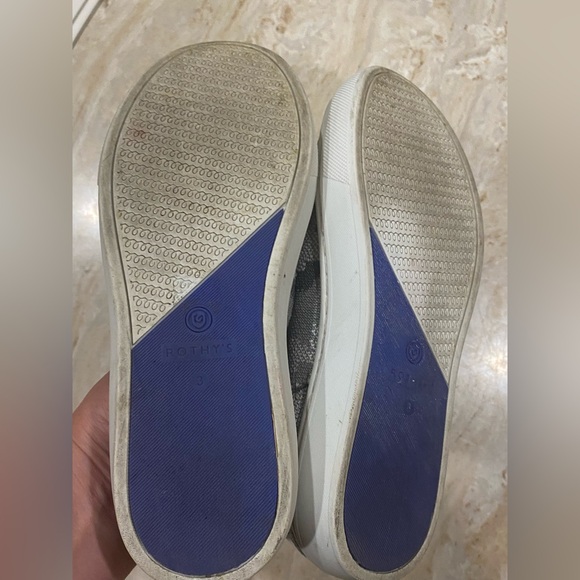 Kids Rothy’s - Picture 3 of 5